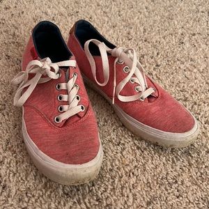 Coral T-Shirt Vans Sneakers